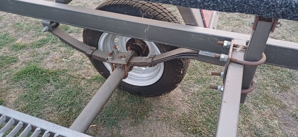 Продам лодочний прицеп