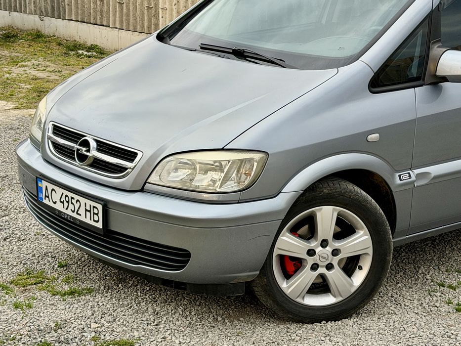 Opel Zafira 2004 рік 1,6 бенз 7 - місна