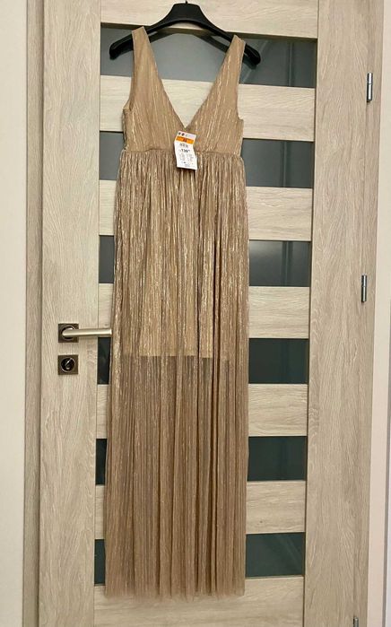 Nowa sukienka maxi (Sinsay)