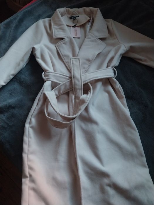 Plaszcz ķremowy Missguided 42 xl jasny długi pasek nowy