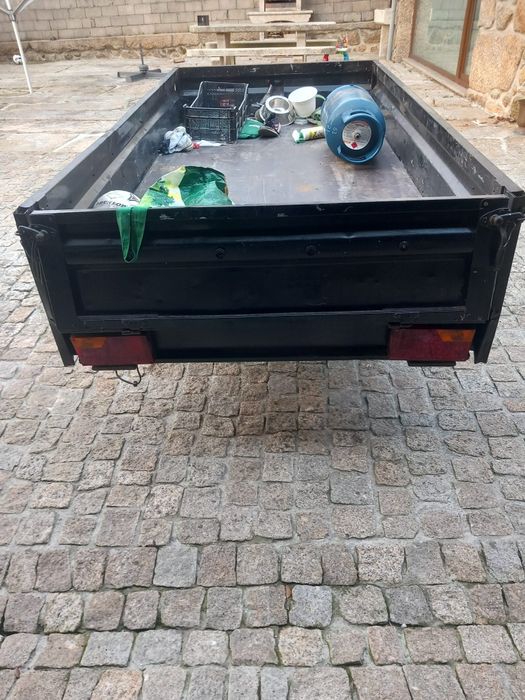 Reboque de 1200kg