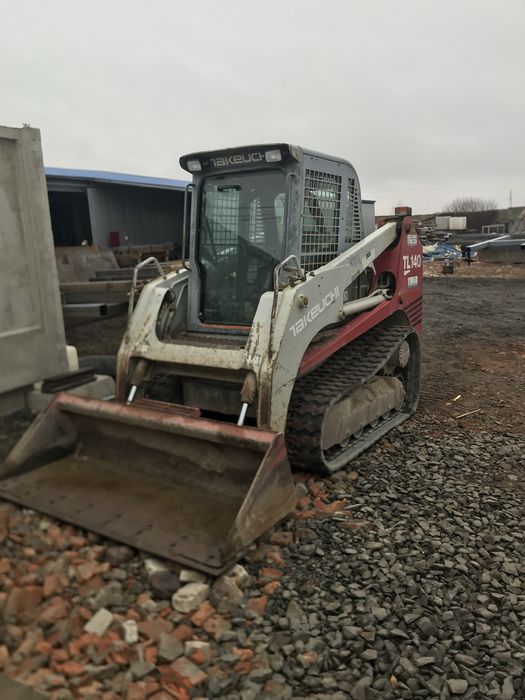 Послуги міні-навантажувача Takeuchi TL140