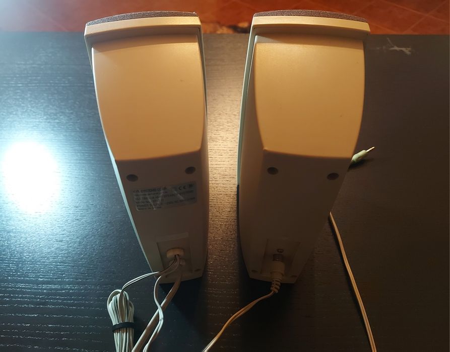Colunas de som Genius SP-G10 anos 90