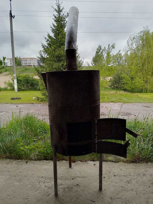 Буржуйка пічка на дровах