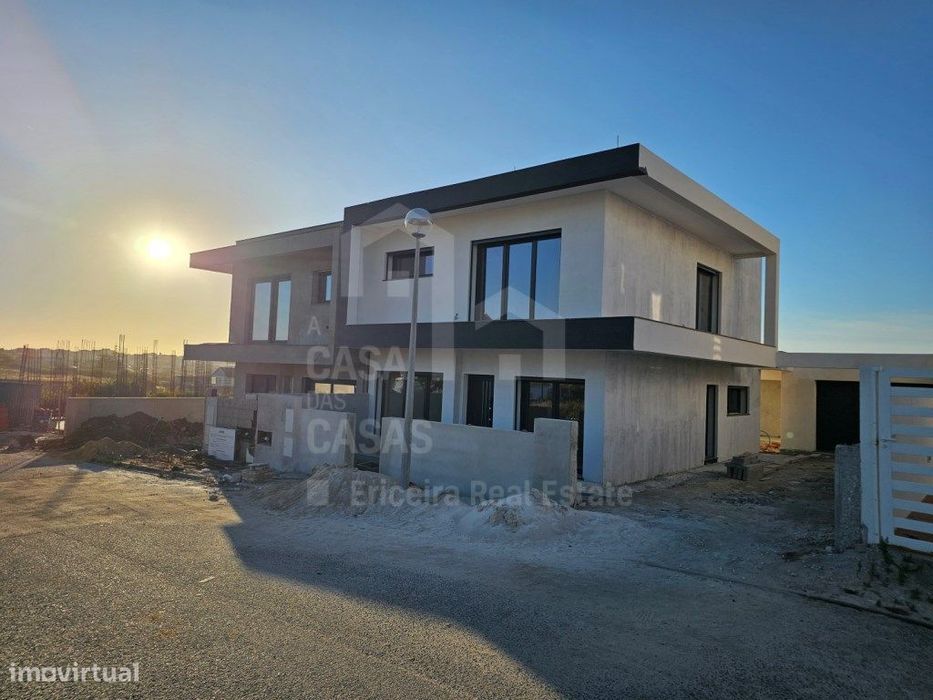 Vende Moradia T3 - Ericeira 11 km, A Casa das Casas