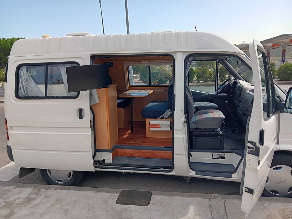 VENDO: AUTOCARAVANA Ford Transit 2.5cm3 85cv Modelo 120VAN TSE-4 Turbo Diesel