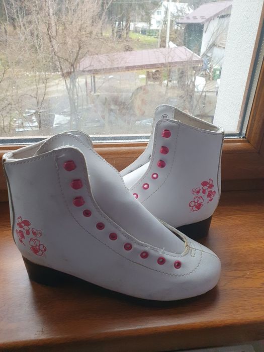 Черевик для коньяків,ботинок