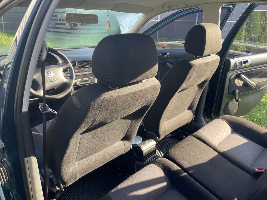 Продам VolksWagen Golf 4 2001 1.4  Бензин