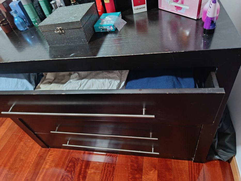 Comoda para quarto