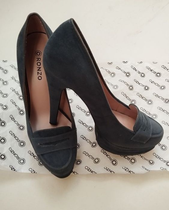 Безкоштовно туфлі замшеві темно сині