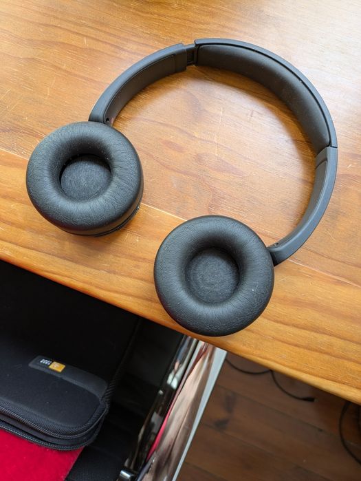 Headphones Sony WH CH 520 (avariado e para peças)