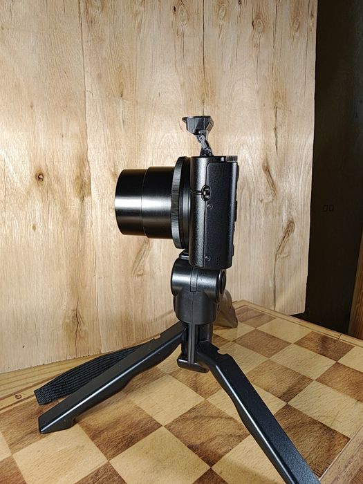SONY RX-100 MK-1. Ładny