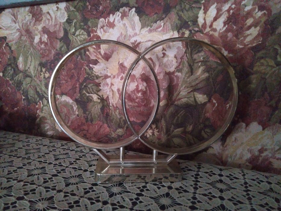 Продам свадебные кольца на автомобиль