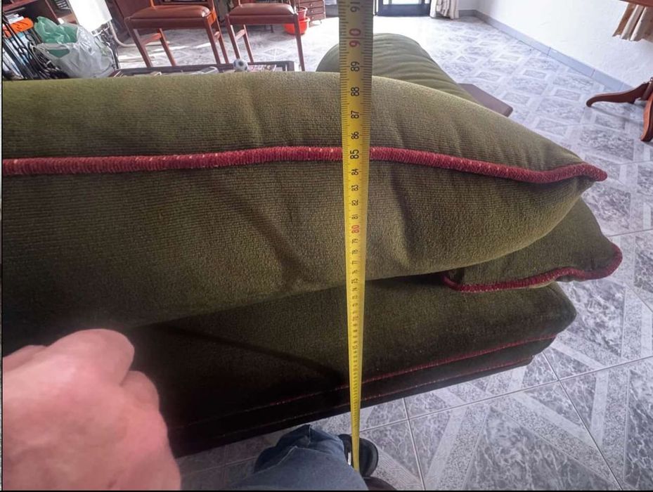 Sofá em veludo verde