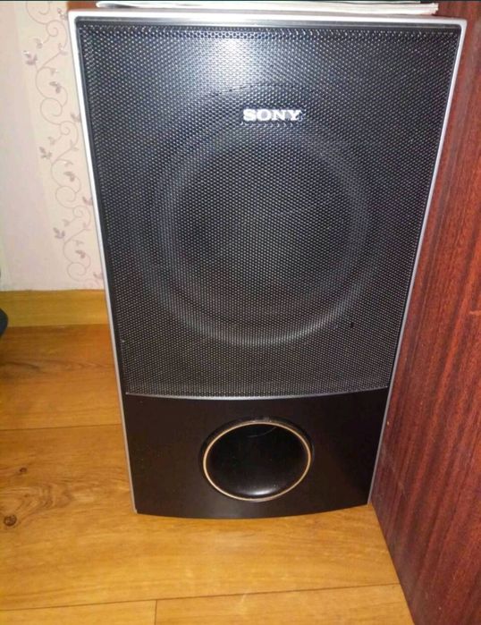 Савбуфер и колонки Sony