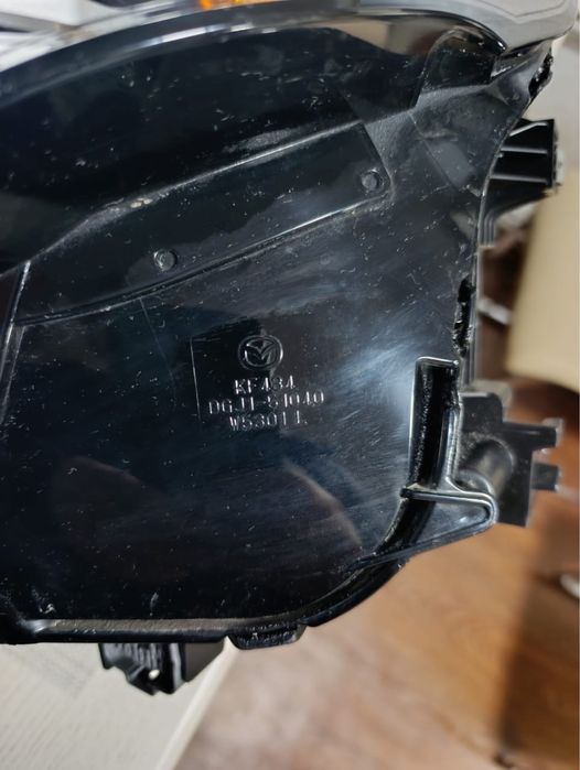 Фара ліва мазда сх-30