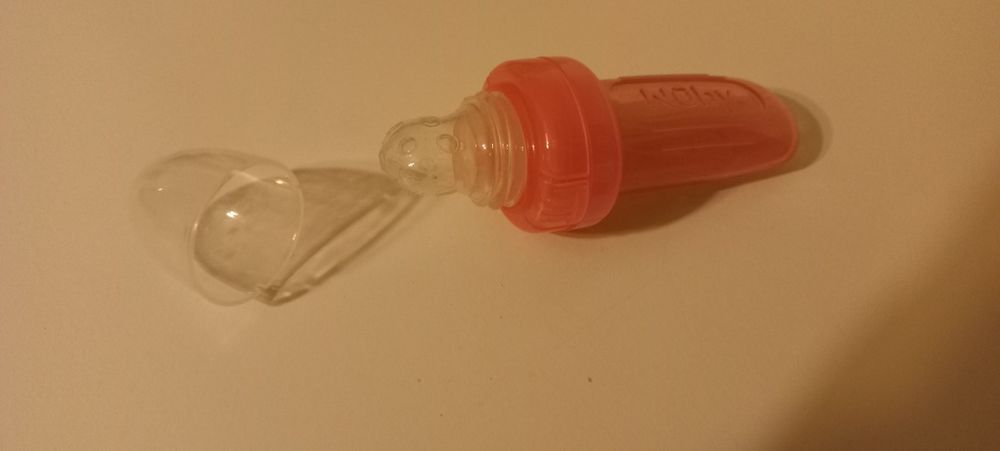 Alimentador Nuby para bebé