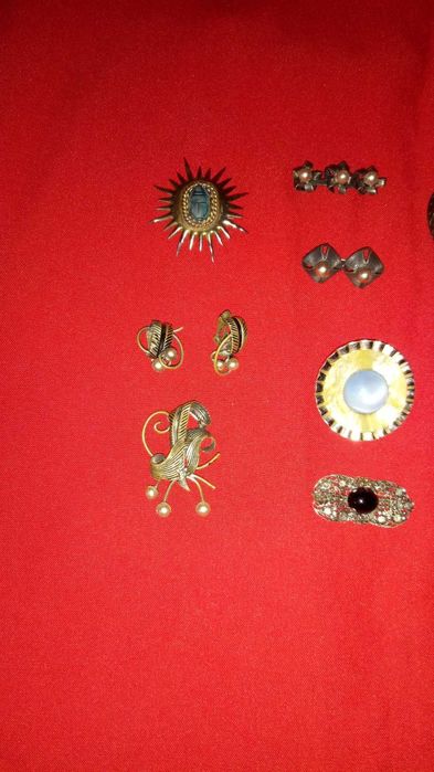 Продам брошки СССР