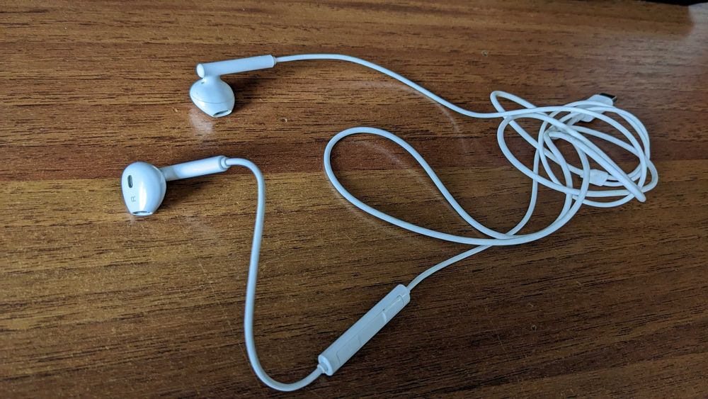 Навушники з tipe-c