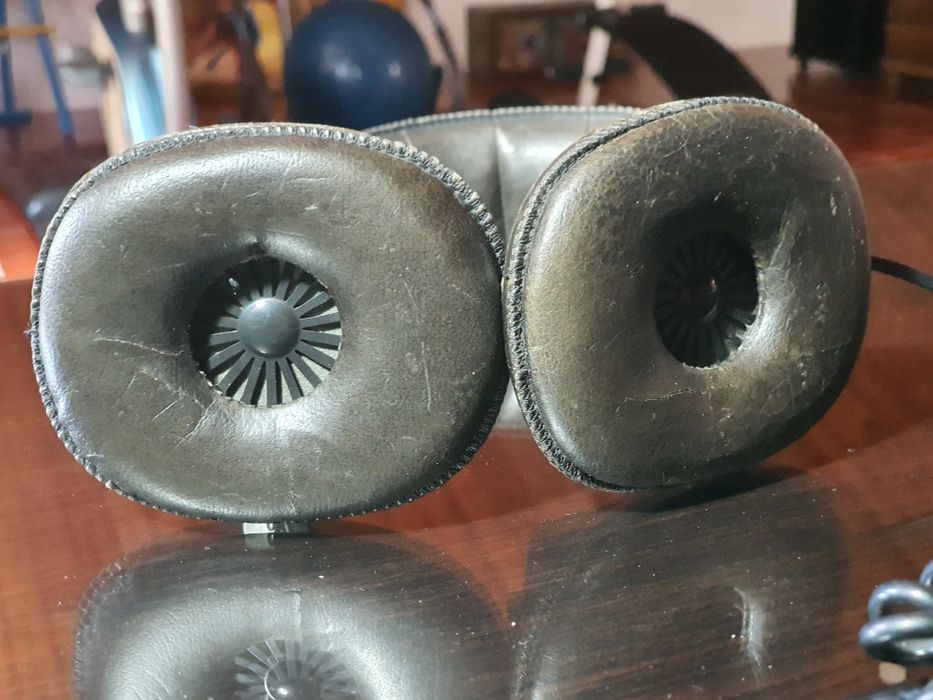 Auscultadores Philips EM6126