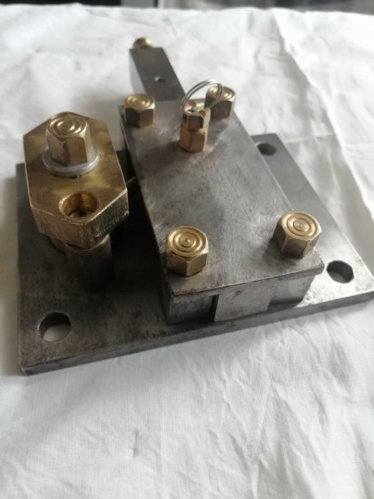 Гаражний замок на 2 ключа замок гаражний накладний