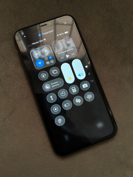iPhone 11 128ГБ чорний
