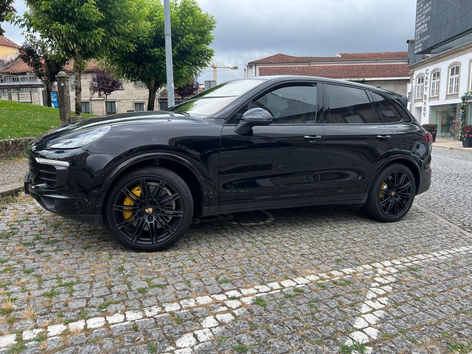 Porsche Cayenne S E-Hybrid