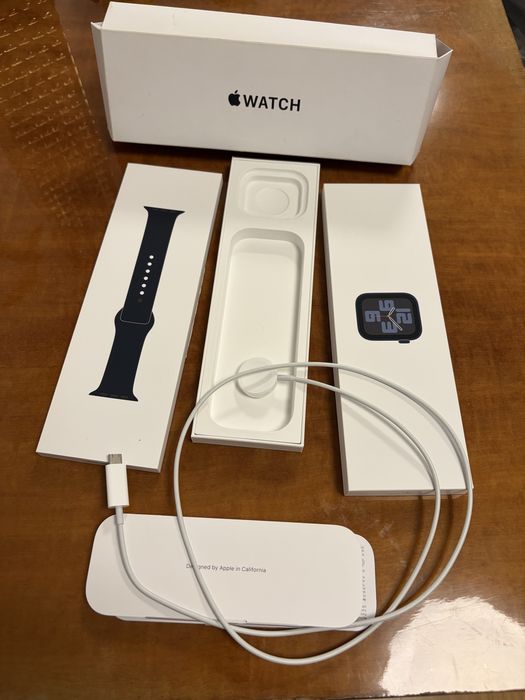 Apple watch SE 2 44mm bateria 99%