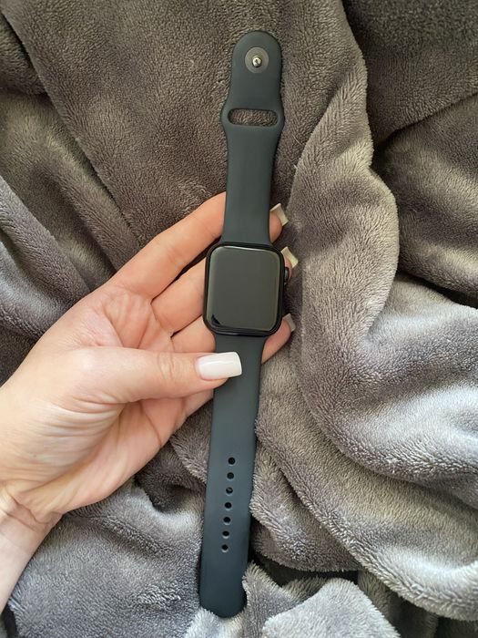 Продам Apple Watch SE 44mm  поколение SE 2