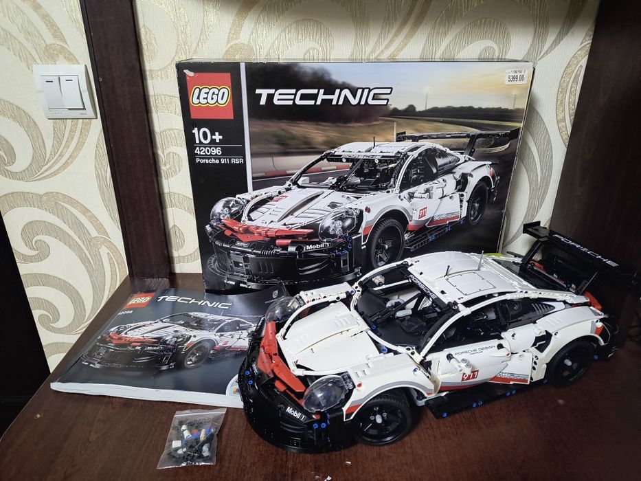 Конструктор LEGO Technic 42096 Porshe 911