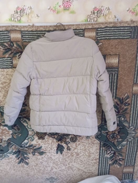 Продам зимнюю женскую куртку