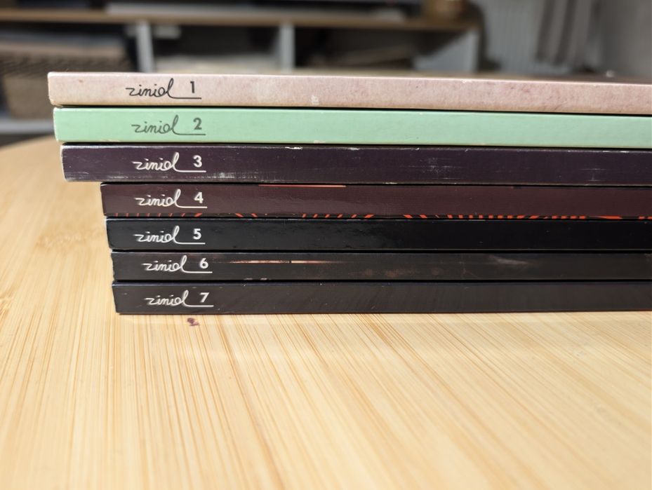 Magazyn komiksowy Ziniol numery 1-7 Stan BDB