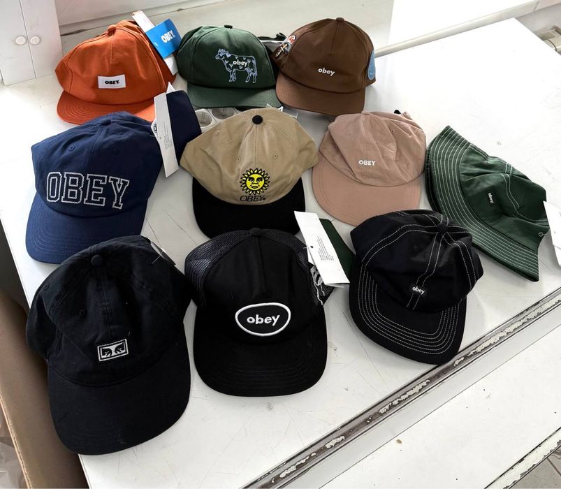 Футболки битлс мерч beatles джерси fubu бейсболка brain dead панама obey зипка фубу rap y-3 og carhartt wip пятипанелька реп oakaley rap og jnco боксы