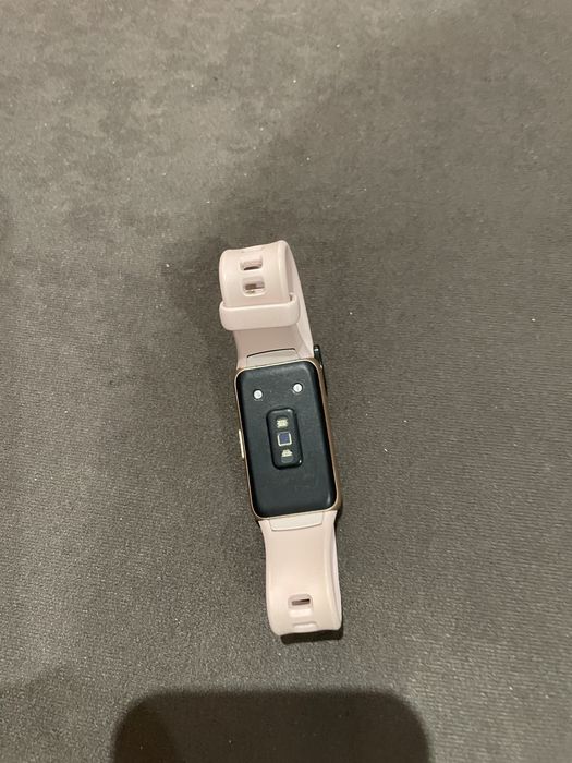 Sprzedam zegarek Huawei Band 6