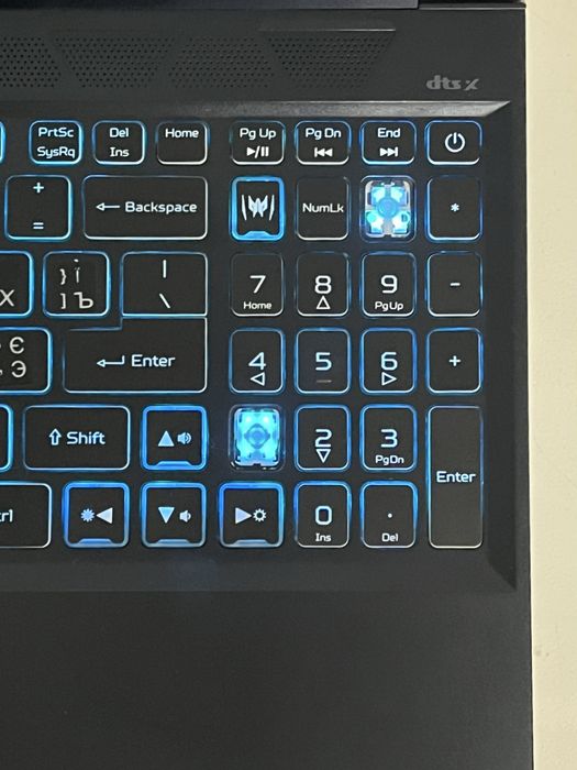 Acer Predator Triton 300 15.6” i7-11800H/32GB/512SSD/RTX3060/FHD 144Hz