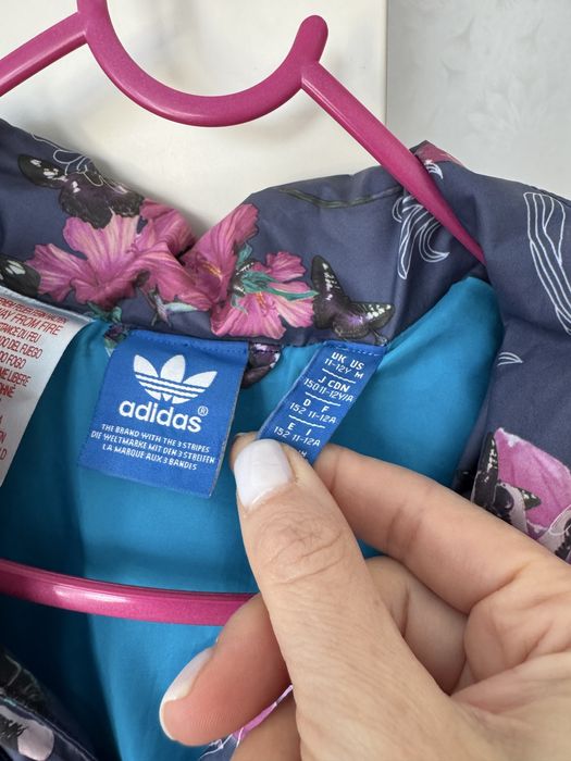 Курточка adidas -11-12 років