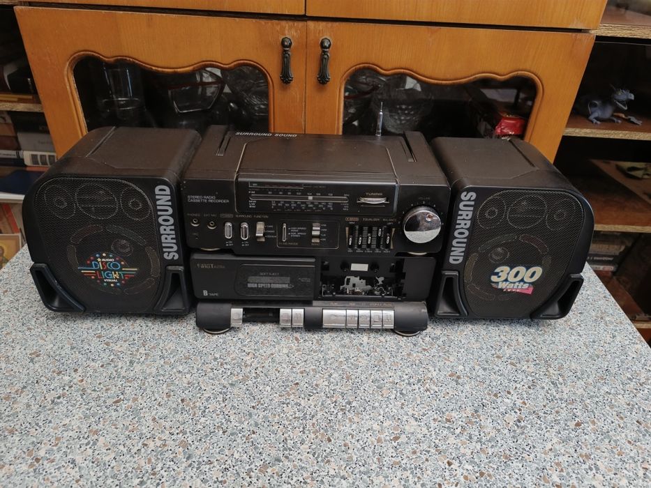 First Austria 76 Stereo Radio