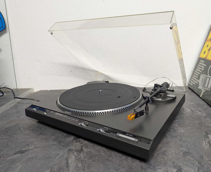 Програвач Technics SL-B300.
