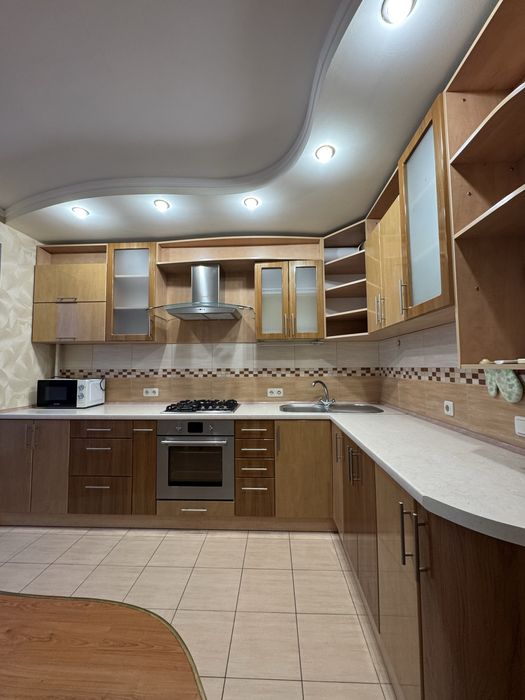 Двокімнатна квартира в центрі