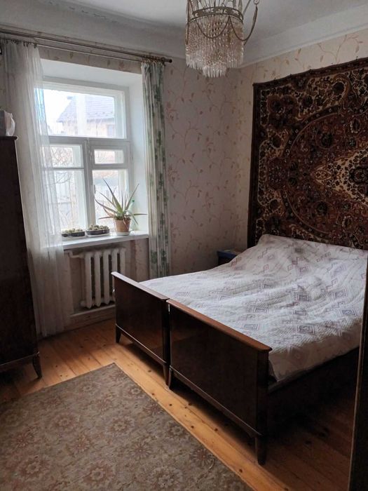 +Продам часть  дома  ул. 12 Апреля район Набережной 32000 дол.