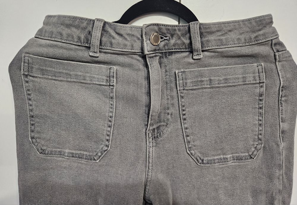 Szare spodnie jeans Zara