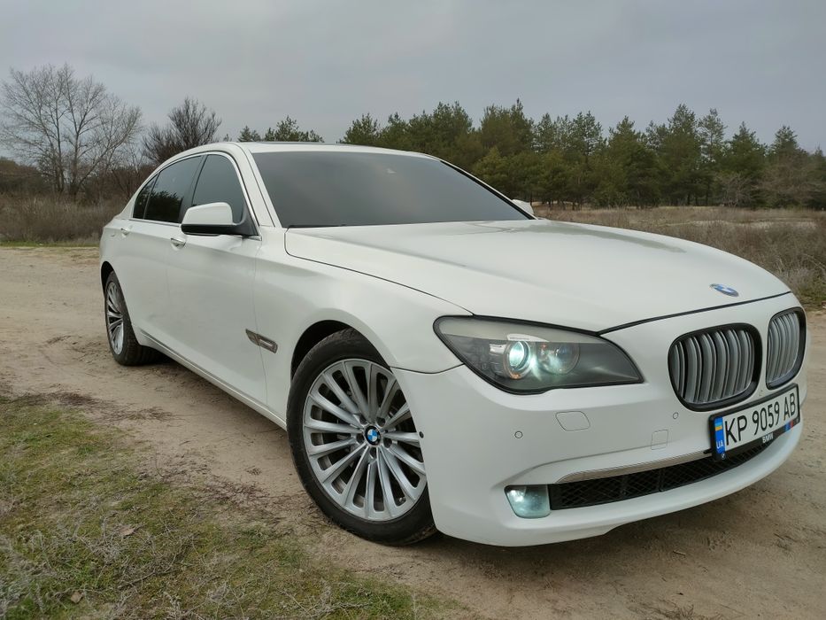 Продам BMW 740 , 3.0 бензин, 2011р.
