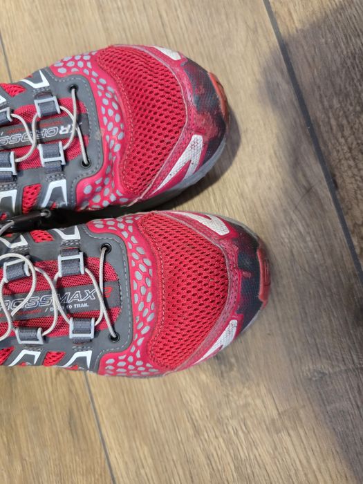 Легке і тепле взуття на стопу 25 або 25.5 см