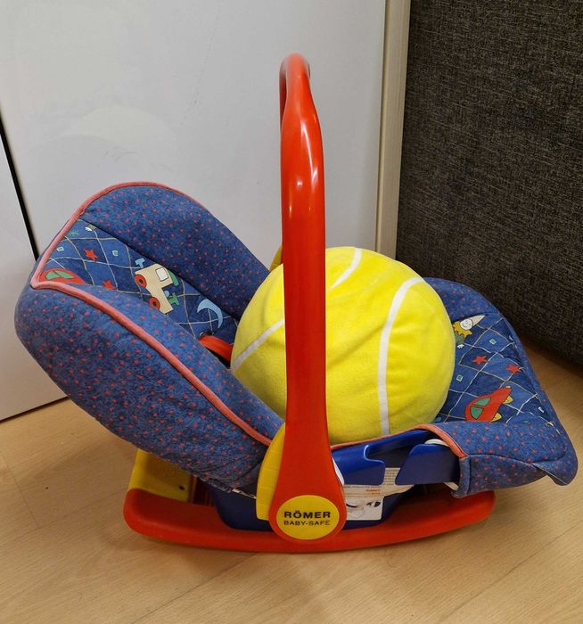 Cadeirinha de bébé de brincar Römer
