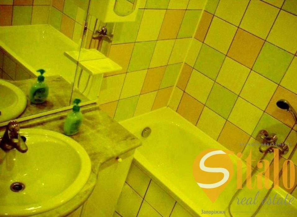 Продаж 2-х квартири в Олександрівському районі р-н Малого ринку (019)