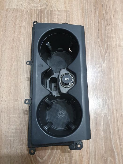 Uchwyt na kubek Cupholder Audi A6 C8 4K1.862 533