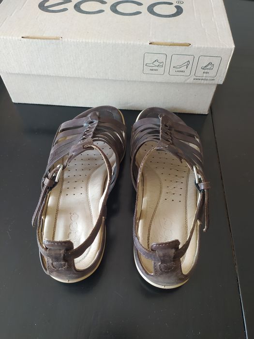 Skórzane sandały Ecco rozmiar 37