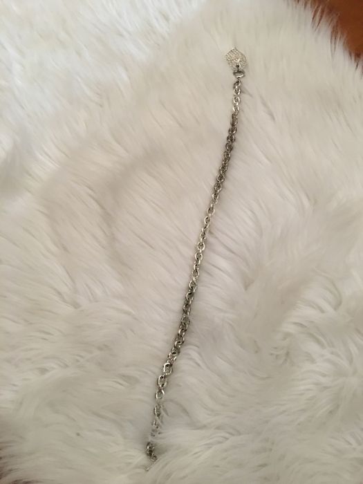 Fio de Corrente com Coracao da Guess