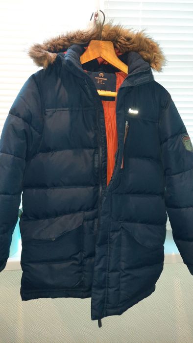 Зимова пухова куртка на хлопчика