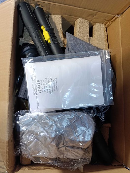 Myjka parowa Costway 2000W – 13 akcesoriów - 160°C - 5 BAR